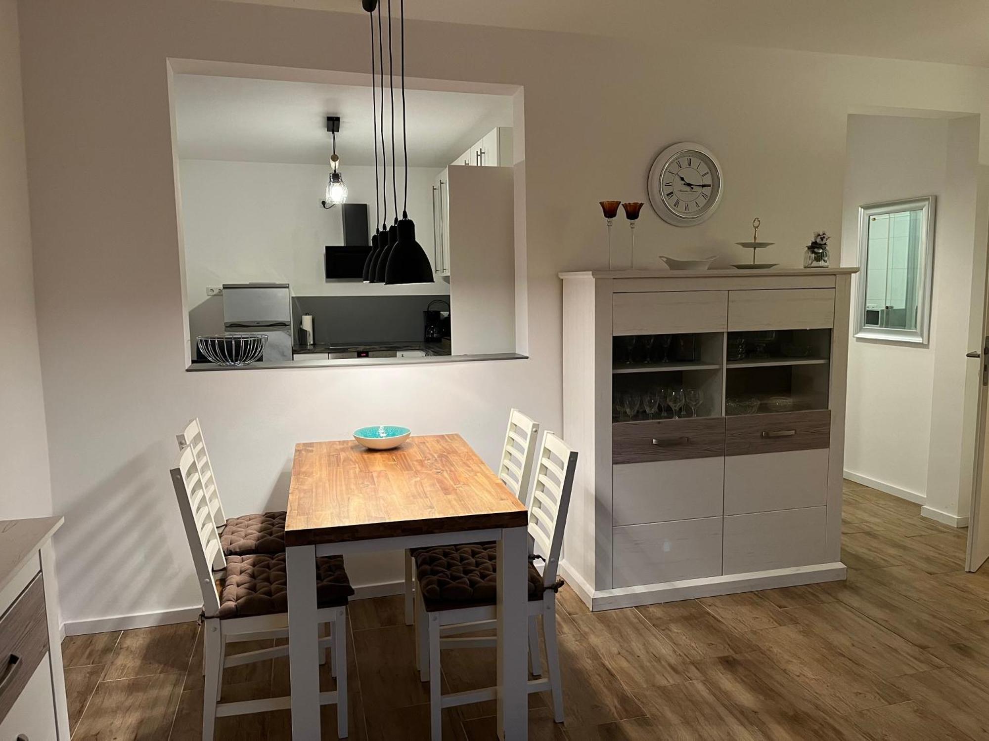 Wunderschoene Ferienwohnung Mit Balkon Auf Dem Bauernhof Greven Luaran gambar