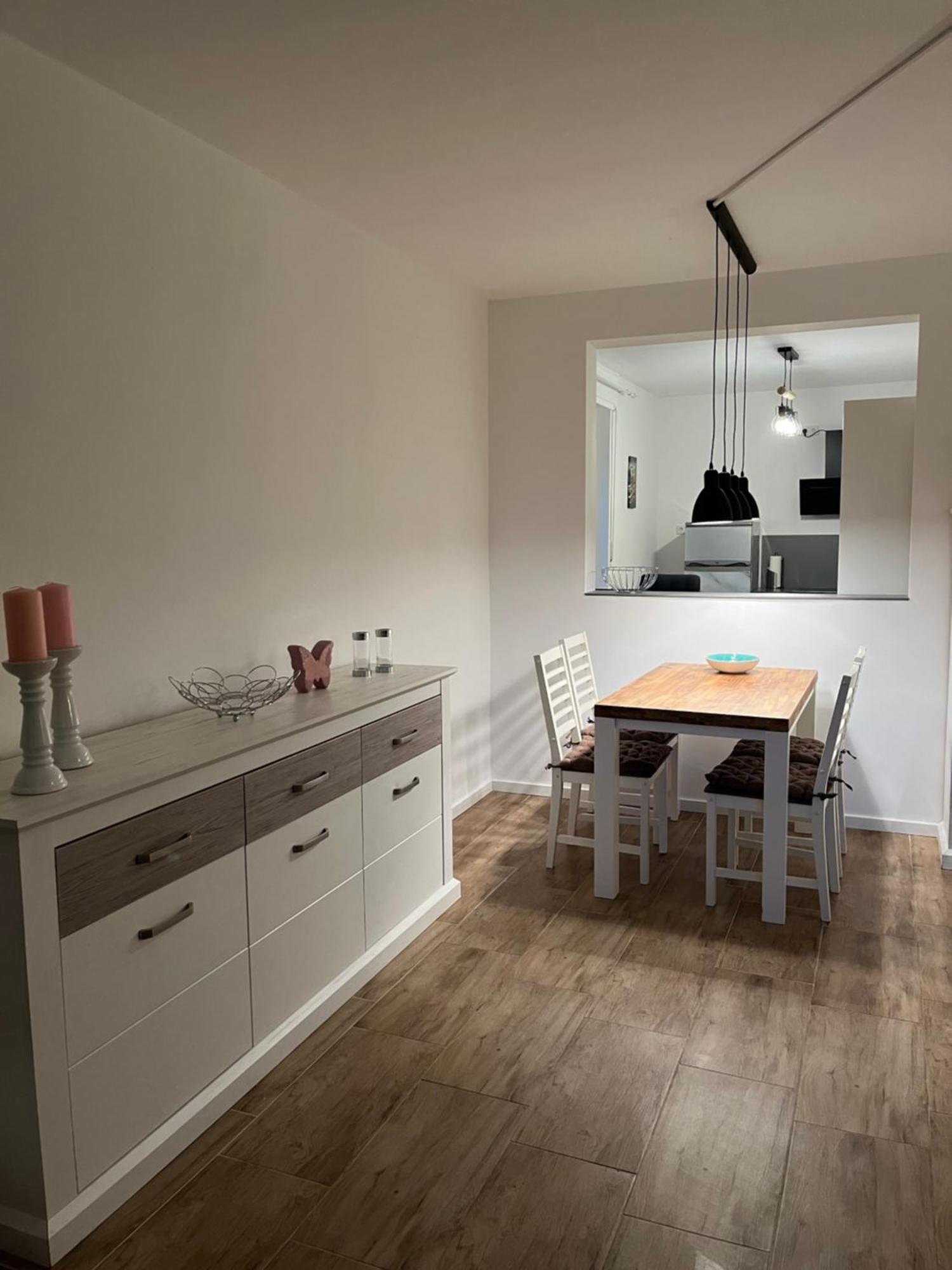 Wunderschoene Ferienwohnung Mit Balkon Auf Dem Bauernhof Greven Luaran gambar